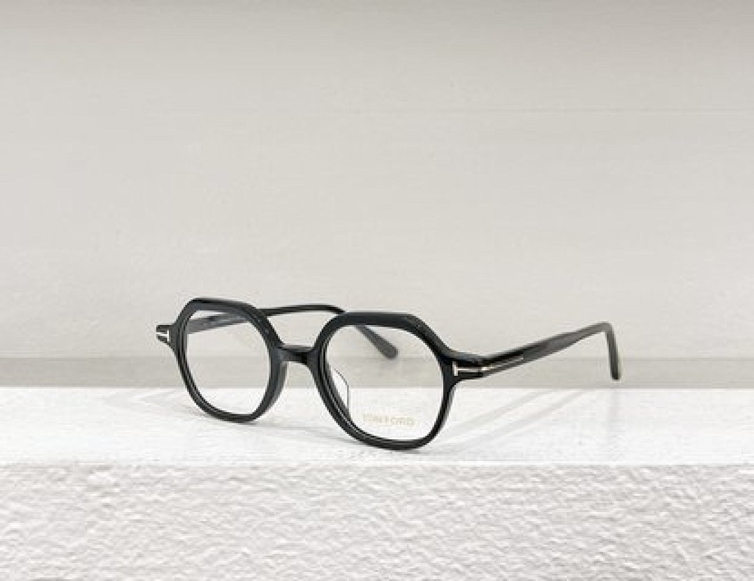 Other TOMTORD Sunglasses - Image 111