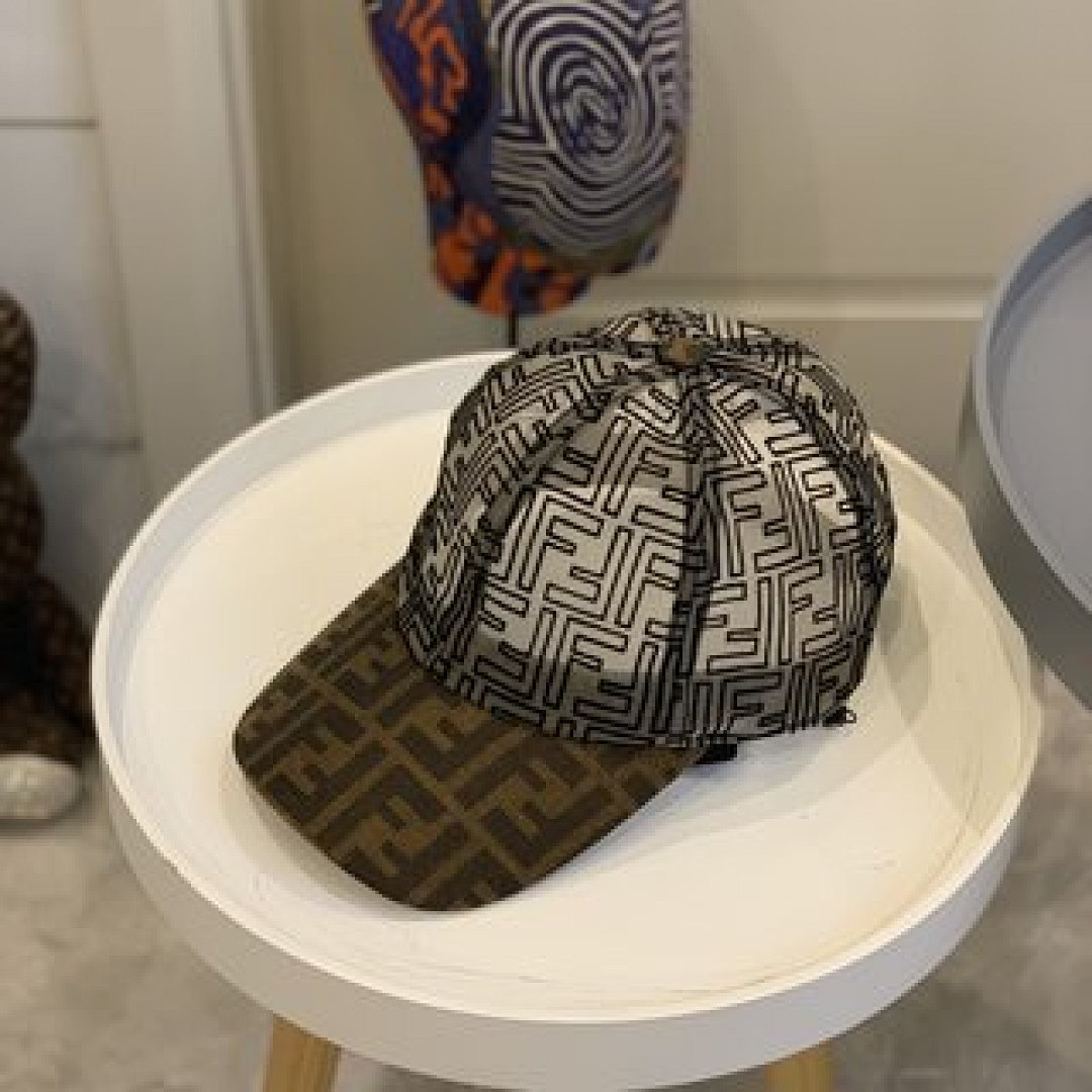 Other Fendi - Image 95