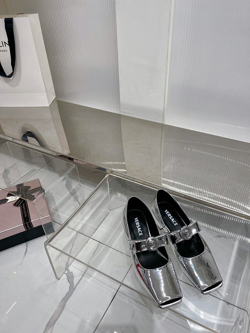 Other Versace Shoes - Image 28