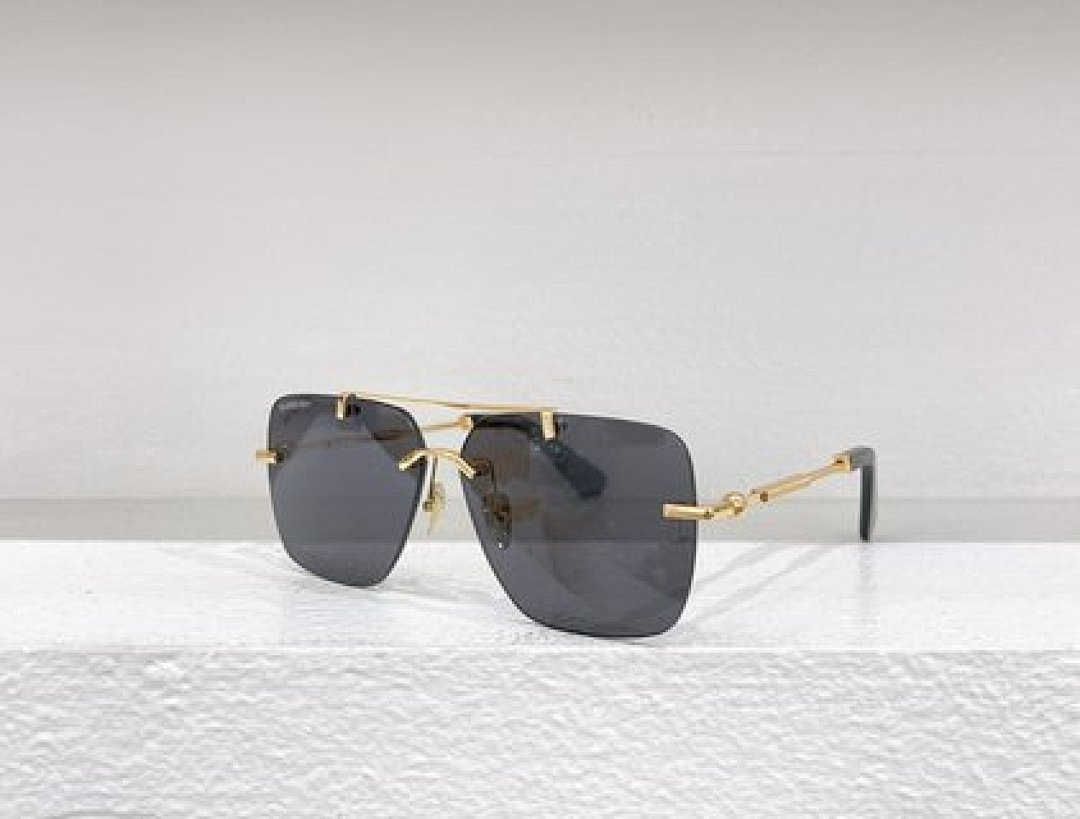 Other BURBERR Sunglasses - Image 67