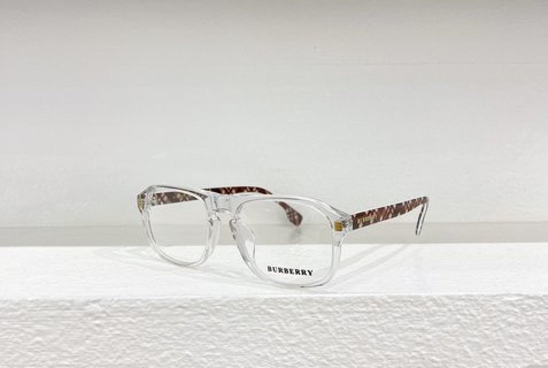 Other BURBERR Sunglasses - Image 38