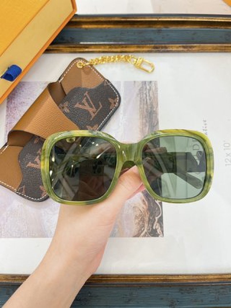 Other Lv Sunglasses - Image 88