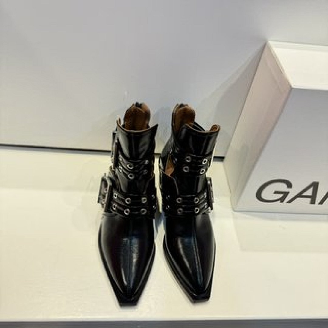 Other Ganni - Image 9