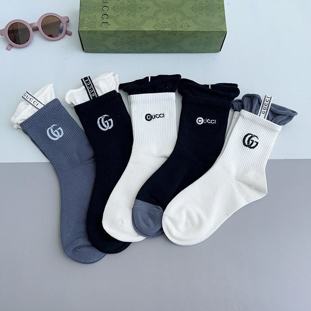 Socks, photo 1