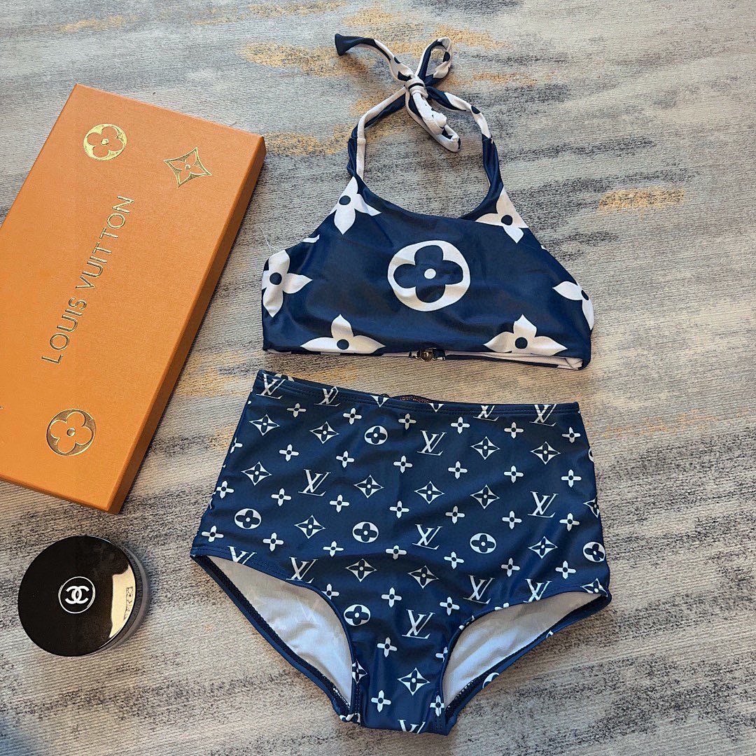 Other Bikini, photo 1