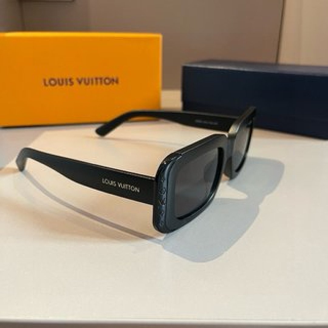 Other Lv Sunglasses - Image 25
