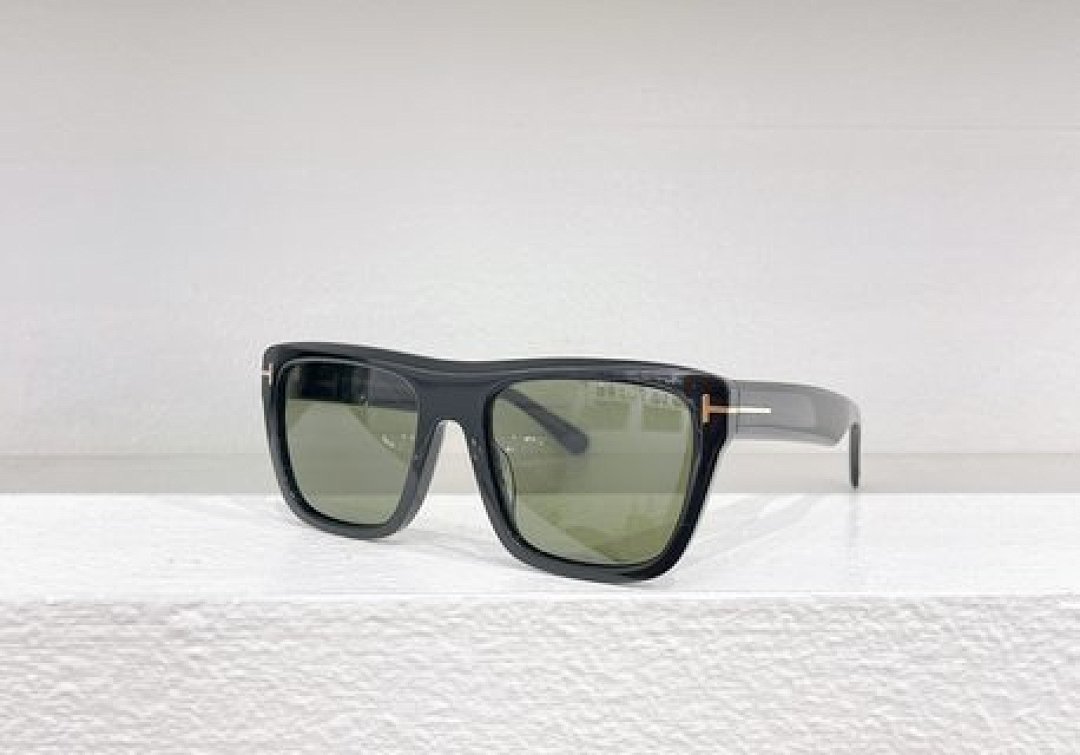Other TOMTORD Sunglasses - Image 2