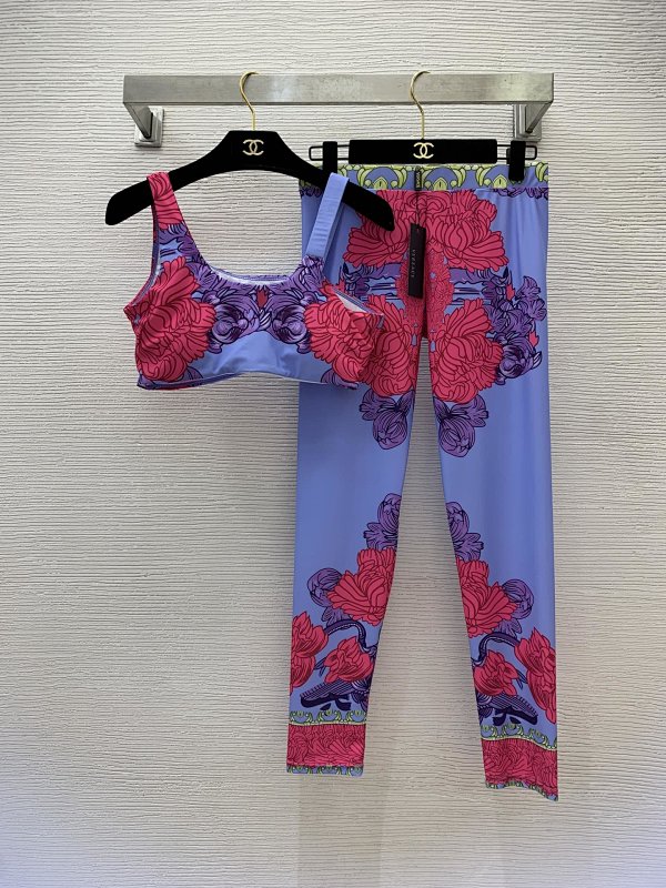 Yoga Wear, photo 1