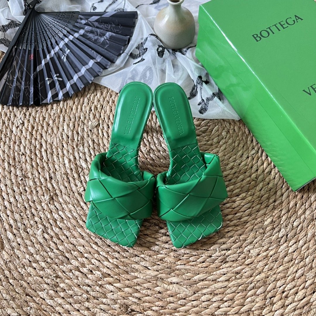Other Women's Slippers - Image 93