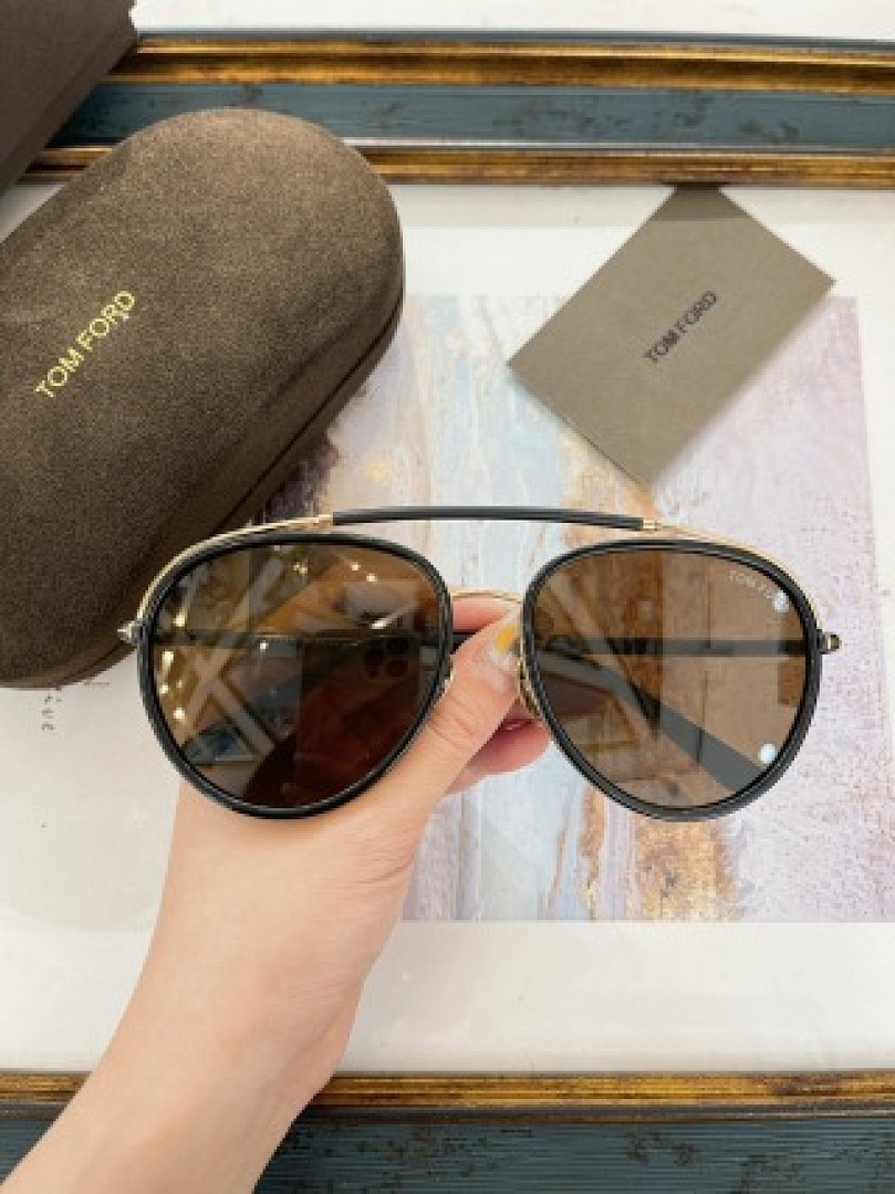 Other TOMTORD Sunglasses - Image 101