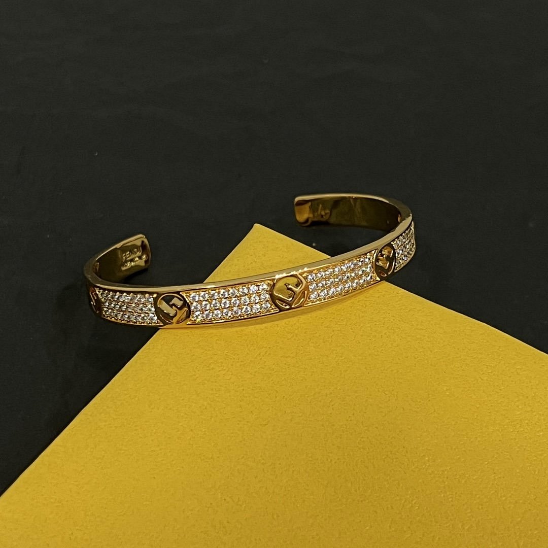 Other Fendi - Image 67