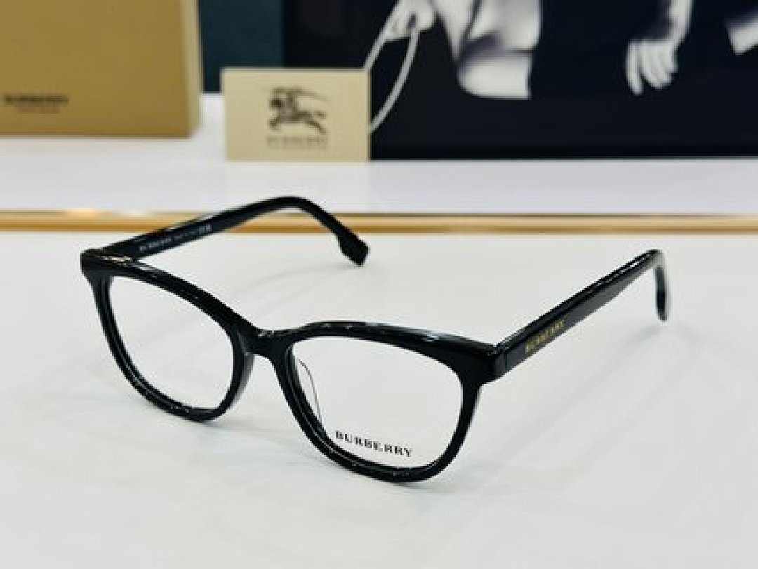 Other BURBERR Sunglasses - Image 8