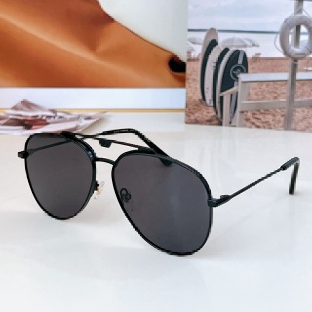Other Dg Sunglasses - Image 57