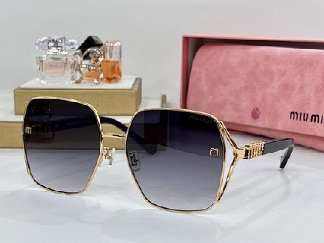 Other Miumiu Sunglasses - Image 39