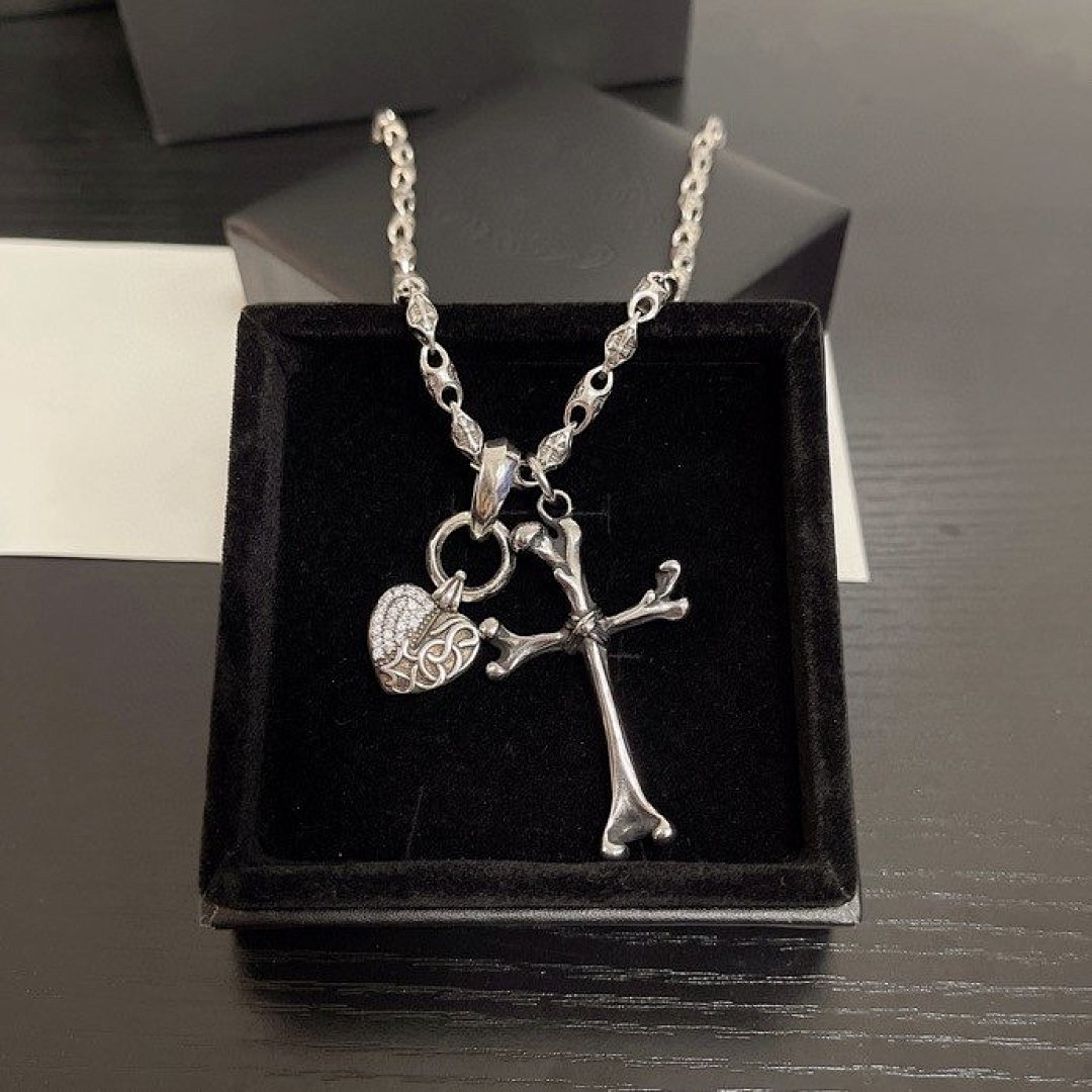 Chanel Chrome Hearts Pendant - Image 112
