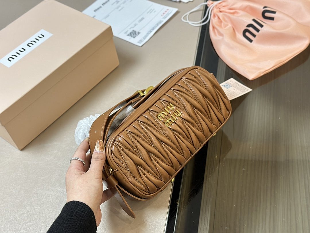 Other Miumiu - Image 6