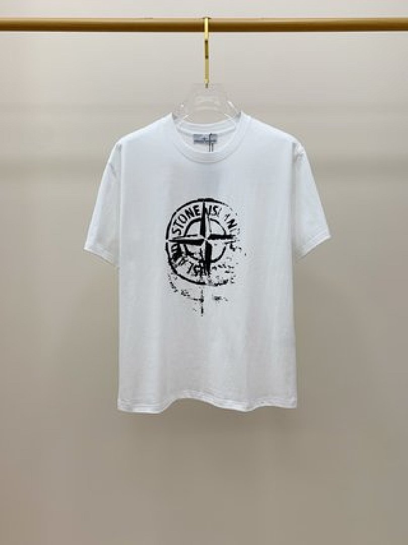 On Running Stone Island - Image 45