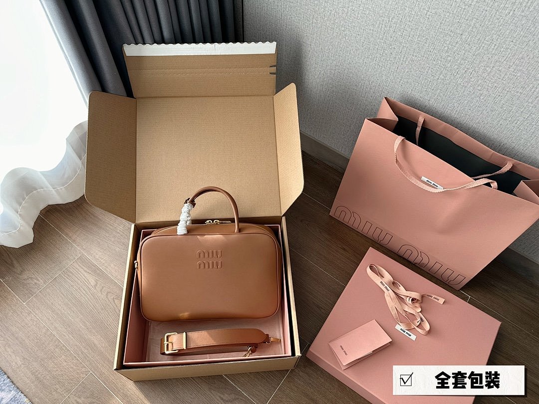 Other Miumiu - Image 14