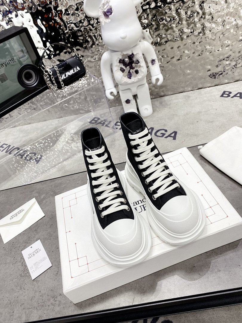 Other Alexander McQueen - Image 115
