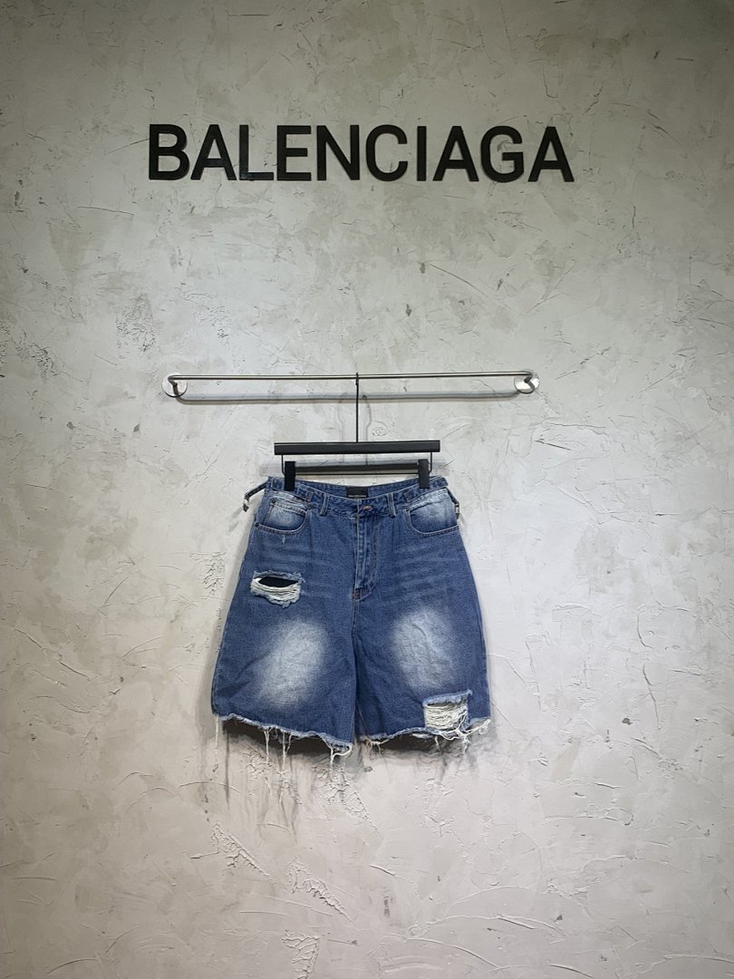 Other Balenciaga Shorts - Image 91
