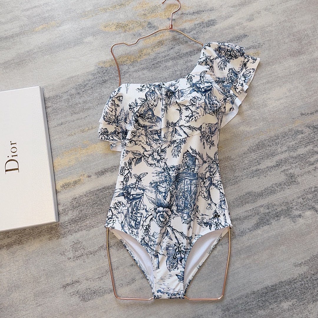 Bikini, photo 1
