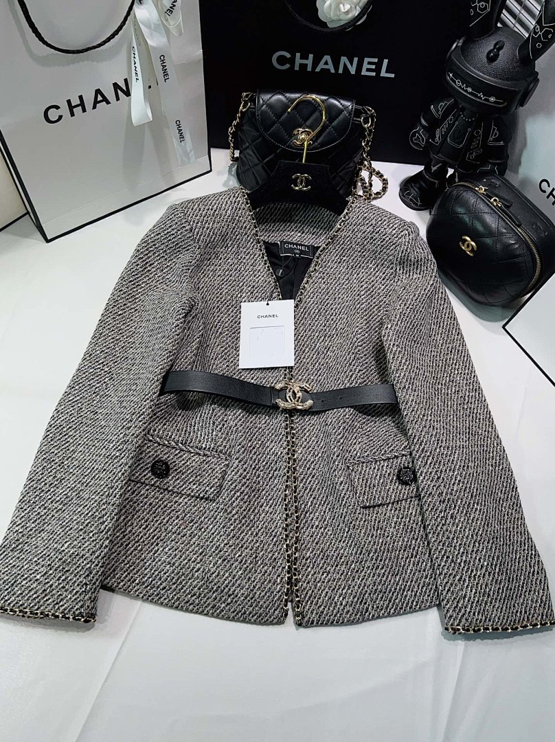 Christian Louboutin Chanel - Image 7