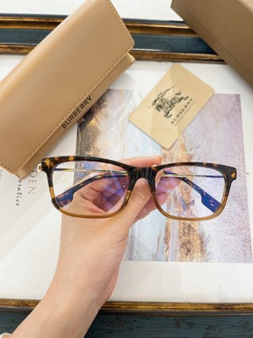 Other BURBERR Sunglasses - Image 62
