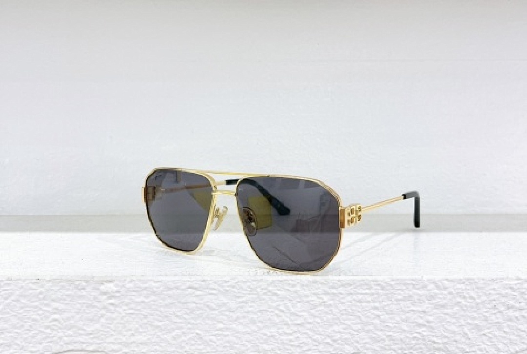 Other Balenciaga Sunglasses - Image 13