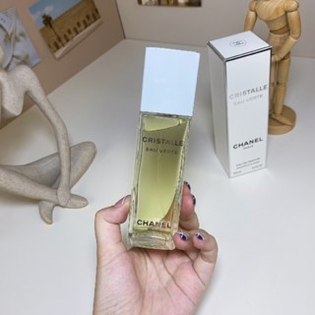 Other Chanel - Image 2