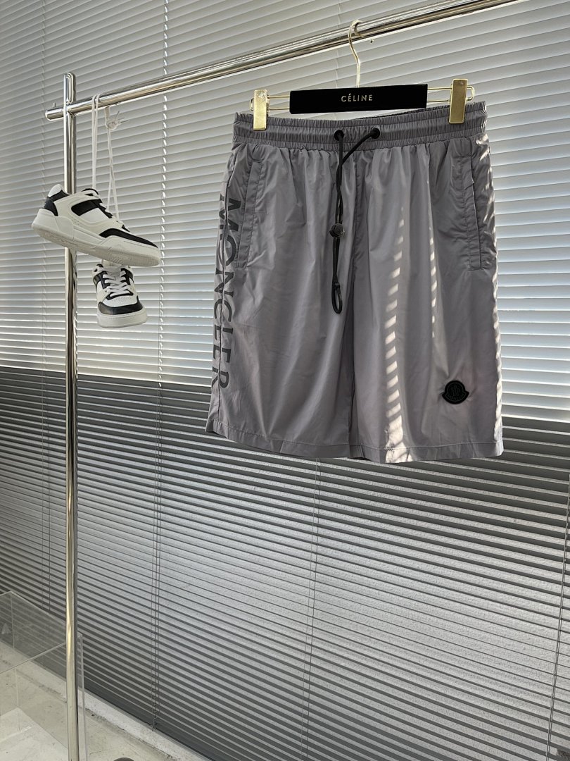 Shorts, photo 1