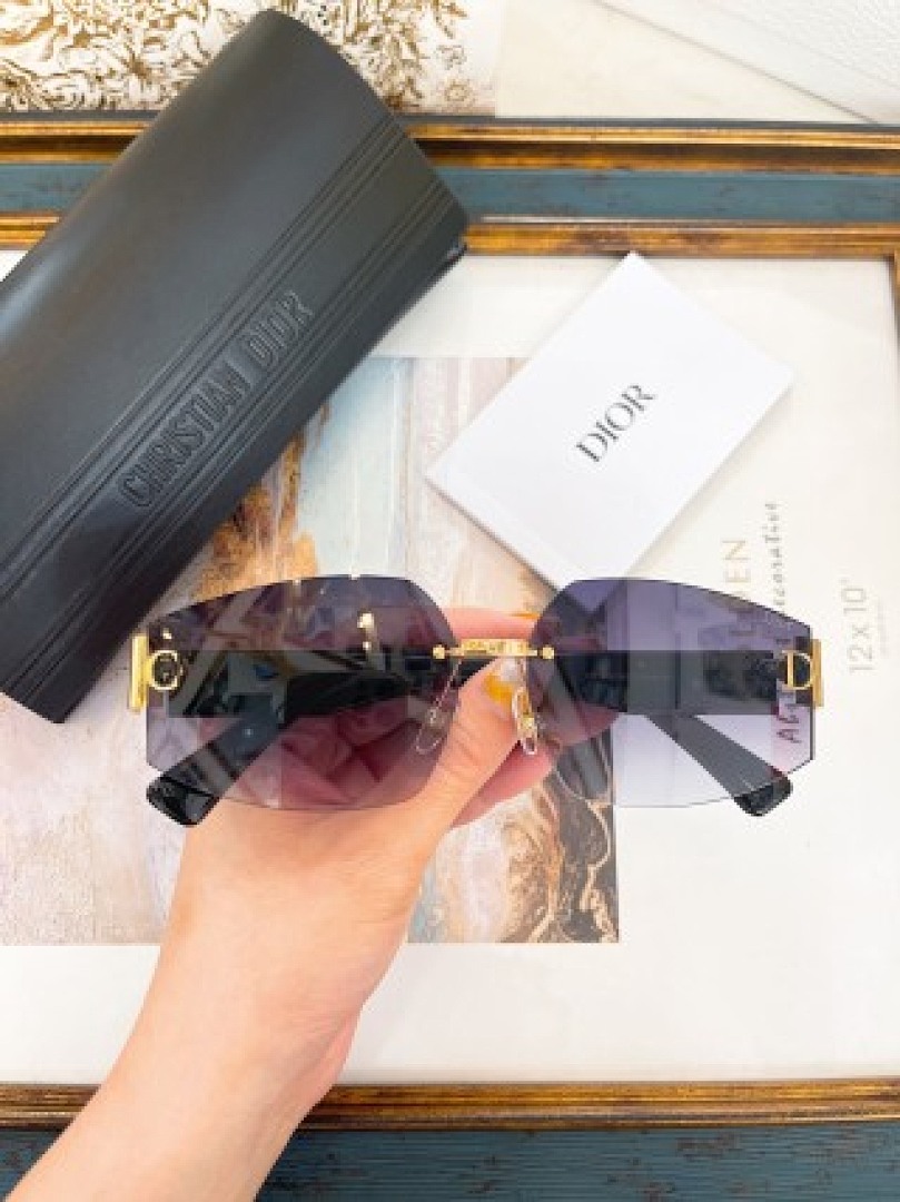 Other Dior Sunglasses - Image 93