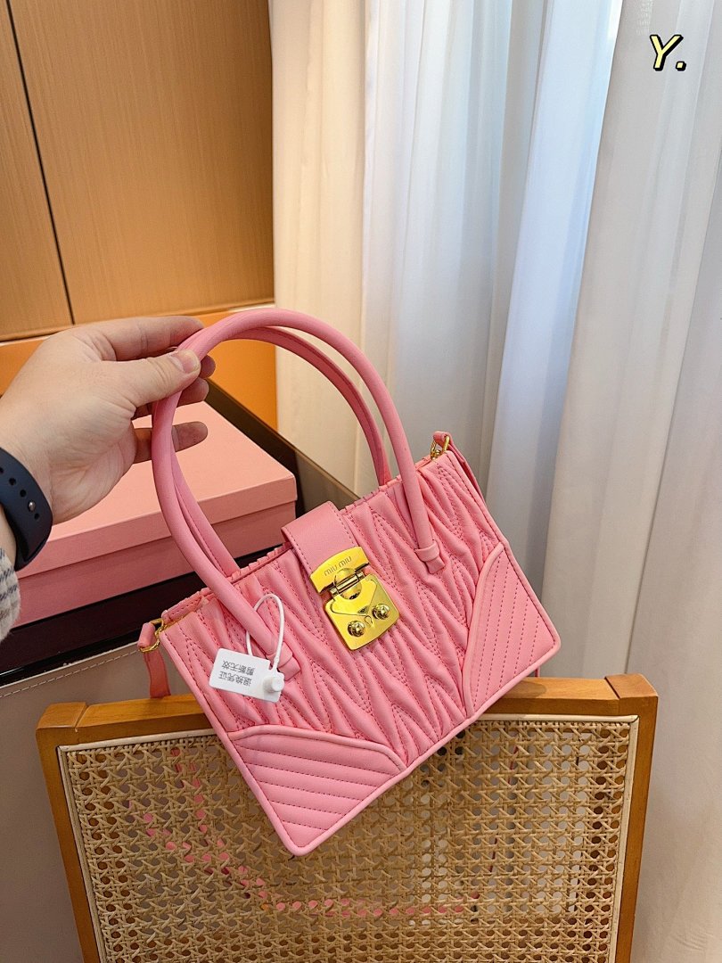 Other Miumiu - Image 112
