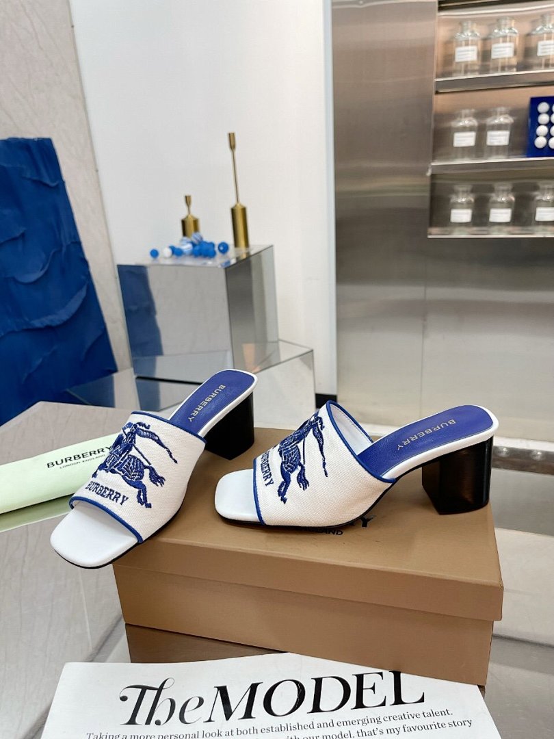 Other Burberry Shoes - Image 51
