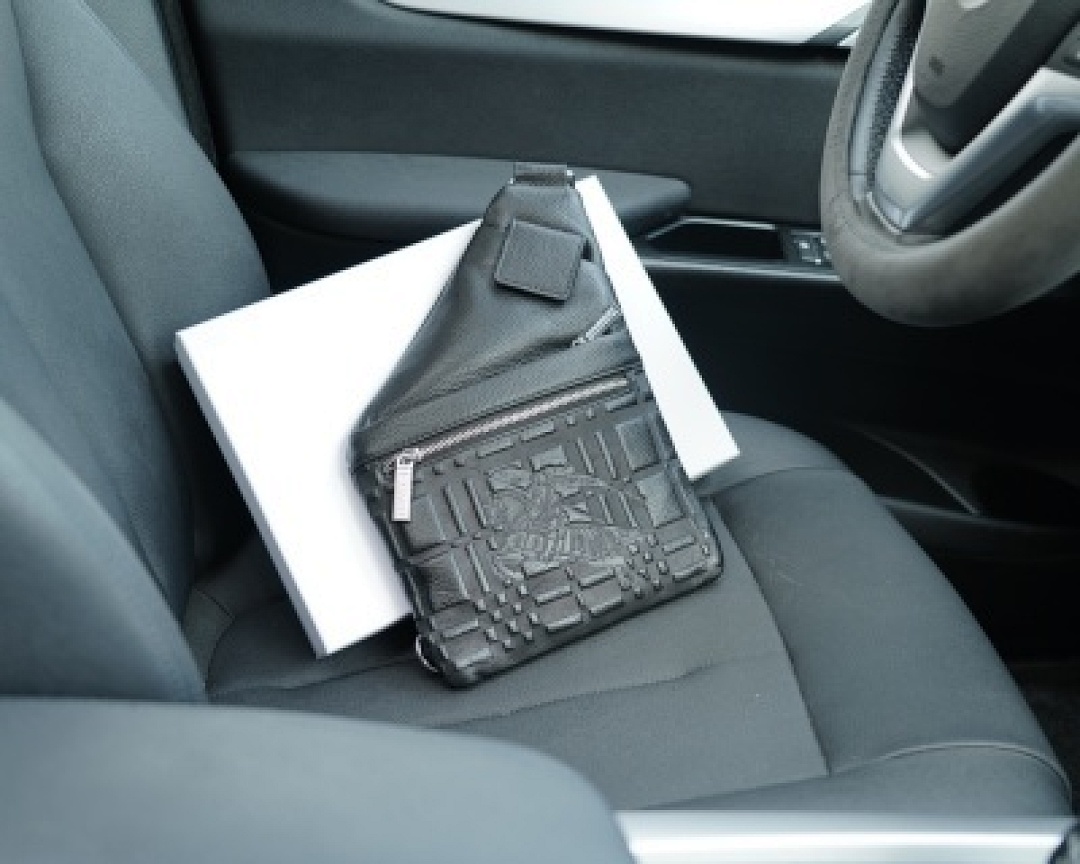 Other Burberry - Image 109