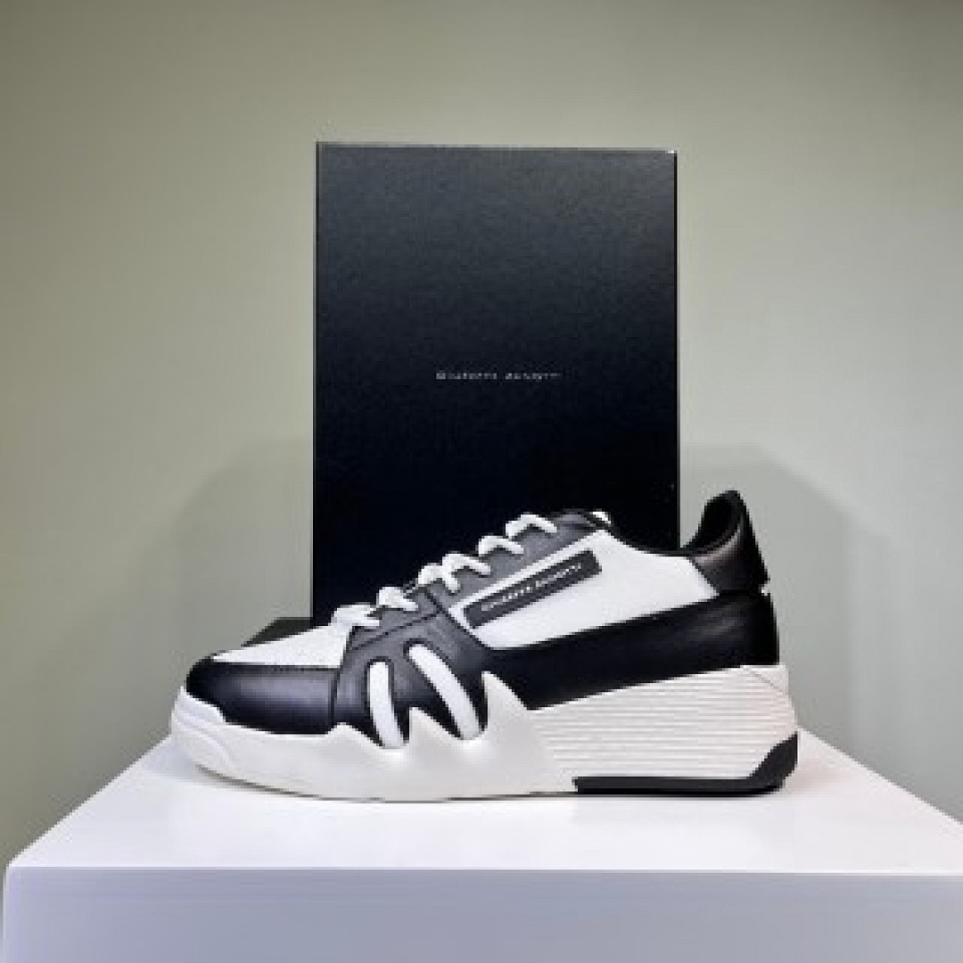 Other Giuseppe Zanotti - Image 21