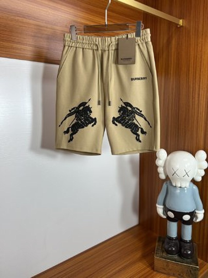 Other Burberry - Image 72