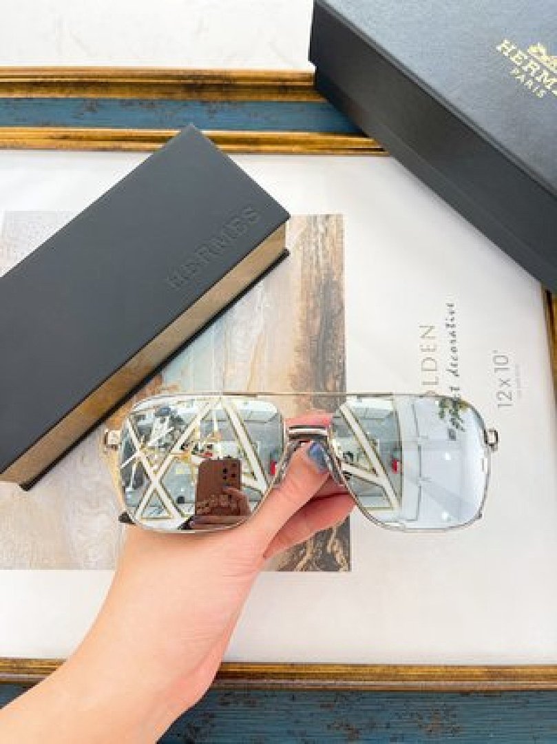 Other HERMES Sunglasses - Image 31