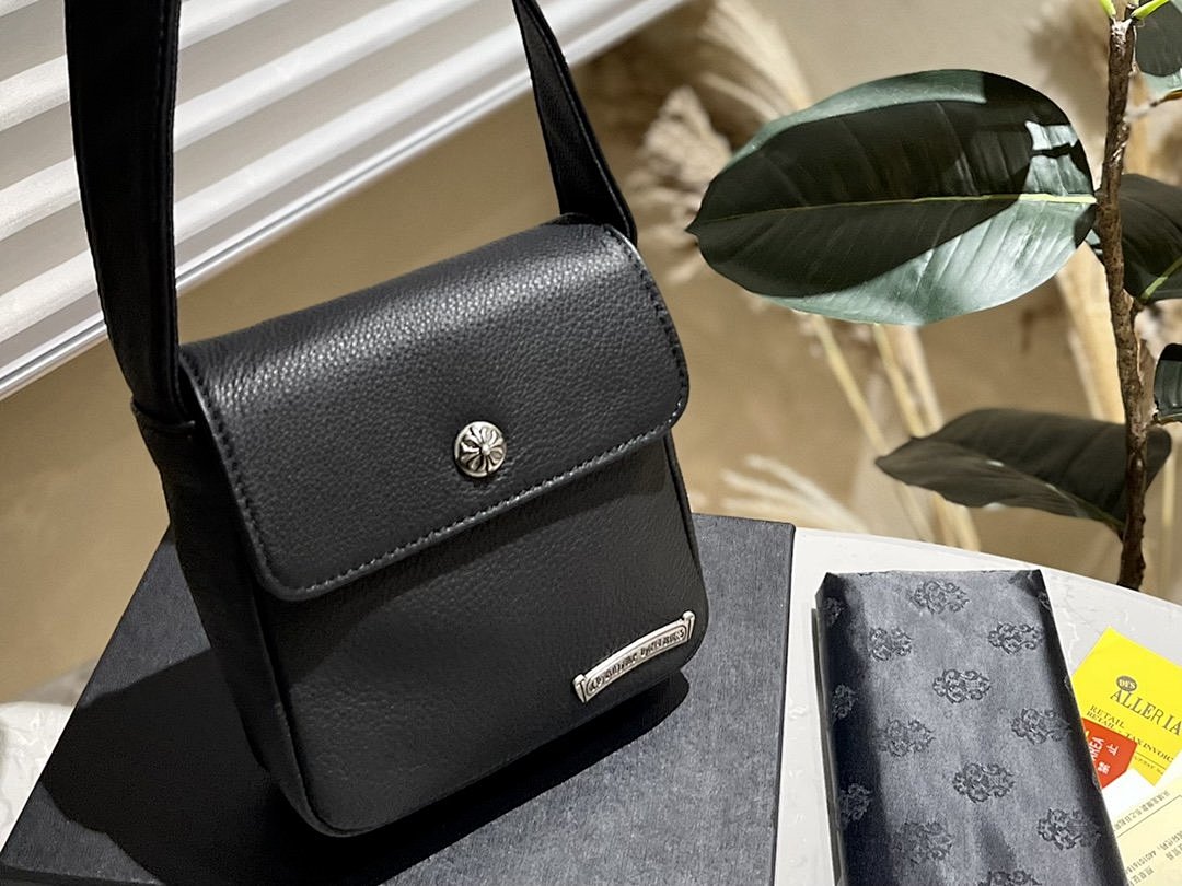 Chanel Chrome Hearts Bag - Image 42
