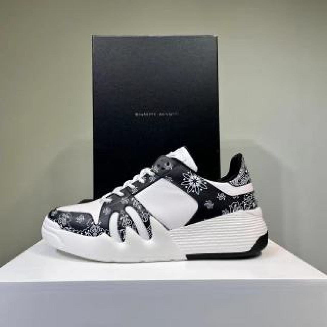 Other Giuseppe Zanotti - Image 42