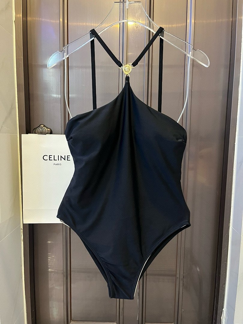Other Bikini, photo 1