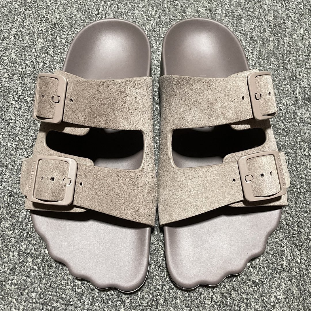 Other Balenciaga Shoes - Image 44
