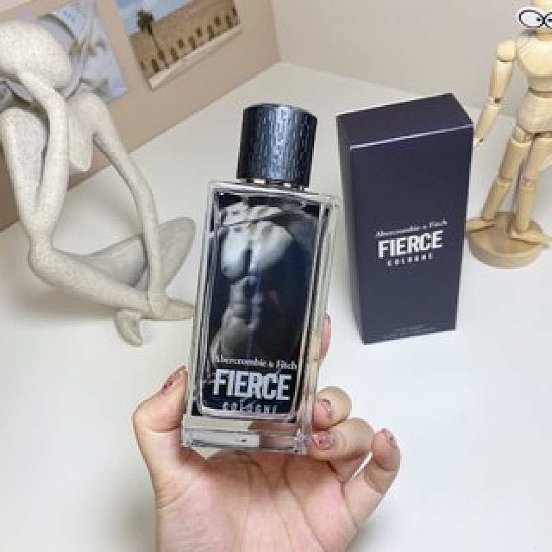 Other Abercrombie Fitch, photo 1