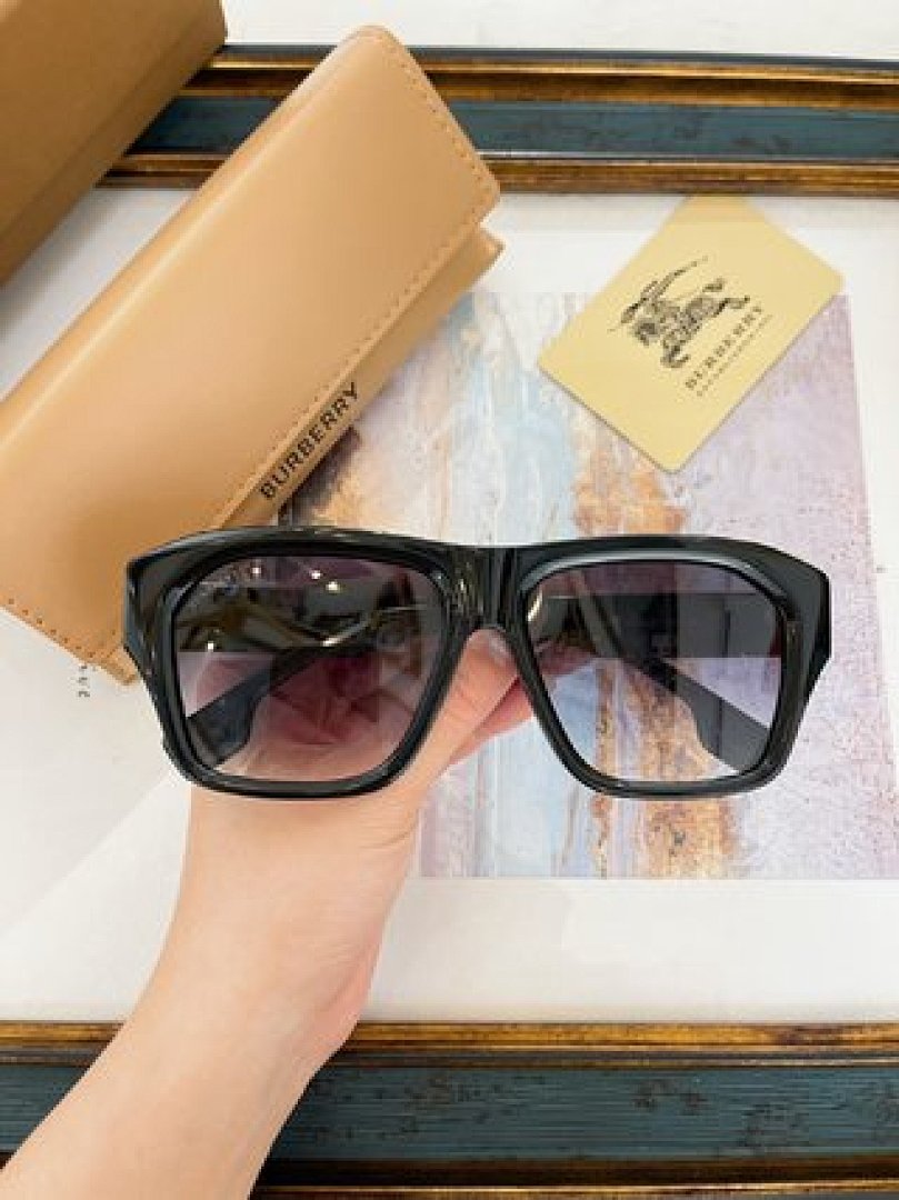Other BURBERR Sunglasses - Image 88