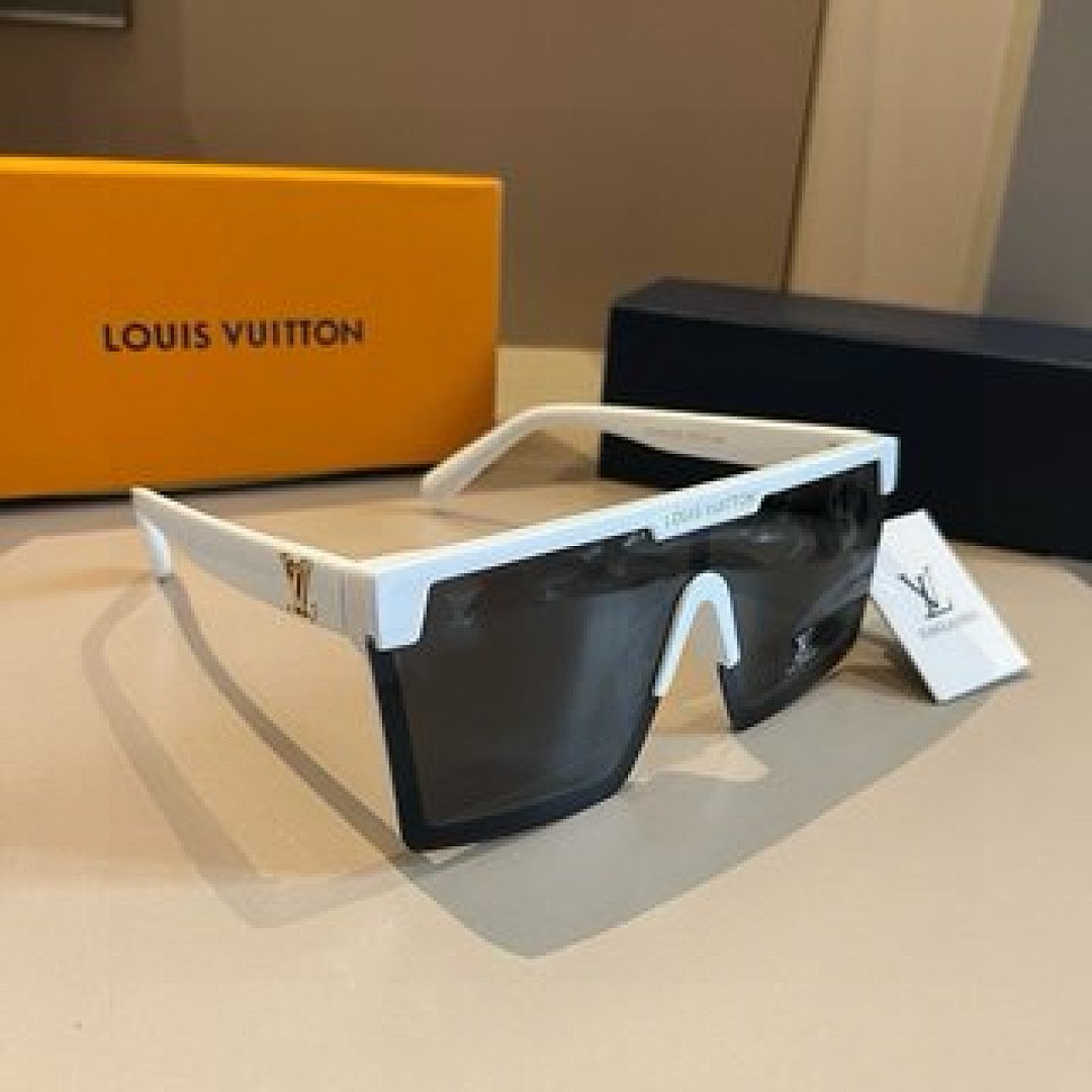 Other Lv Sunglasses - Image 59