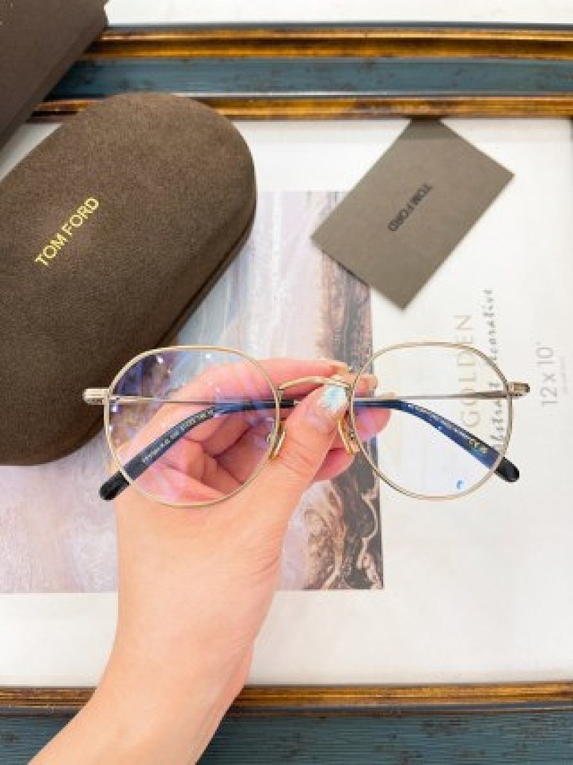 Other TOMTORD Sunglasses - Image 35