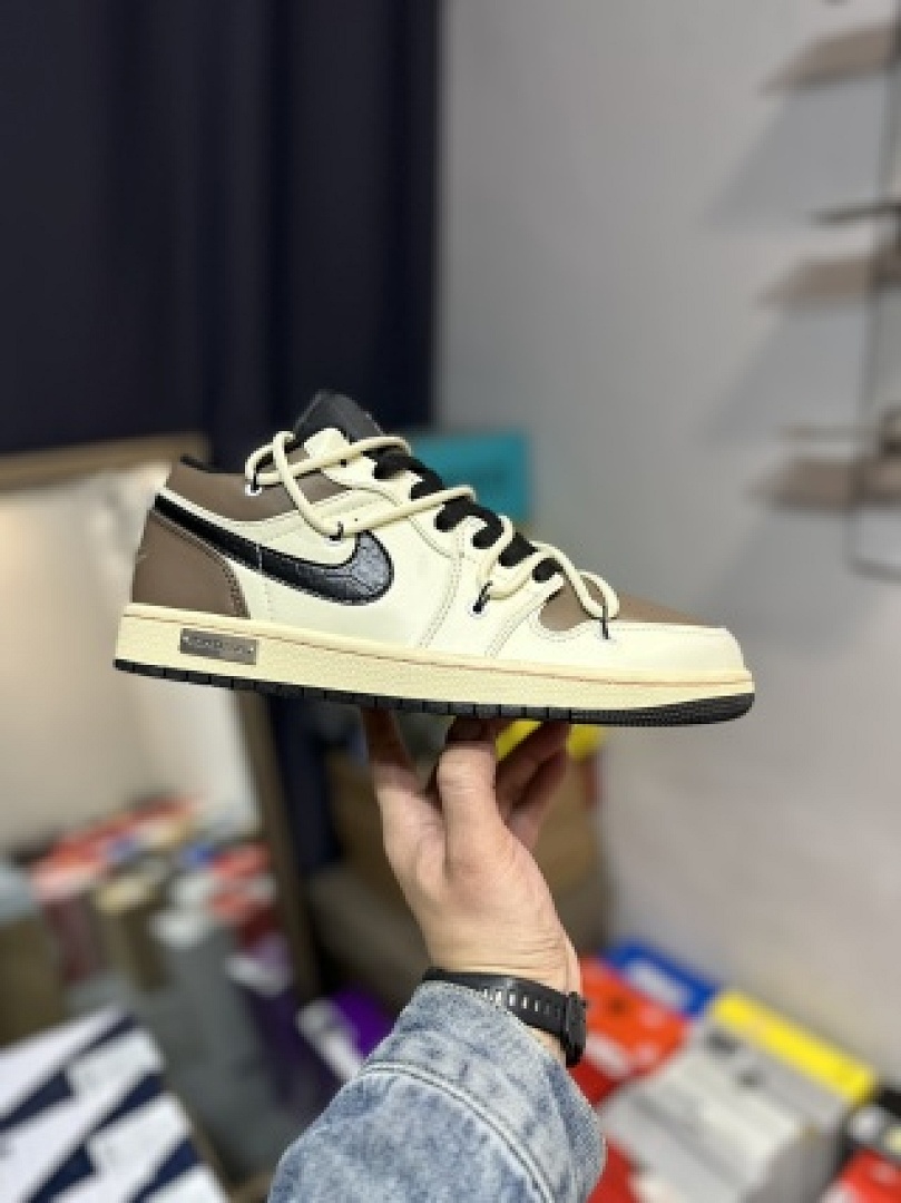Other Off (White) - Image 112