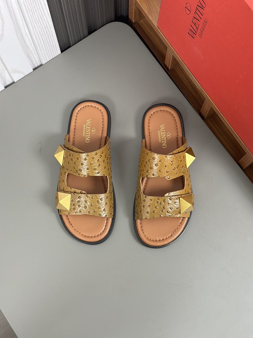 Other Men's Slippers - Image 5