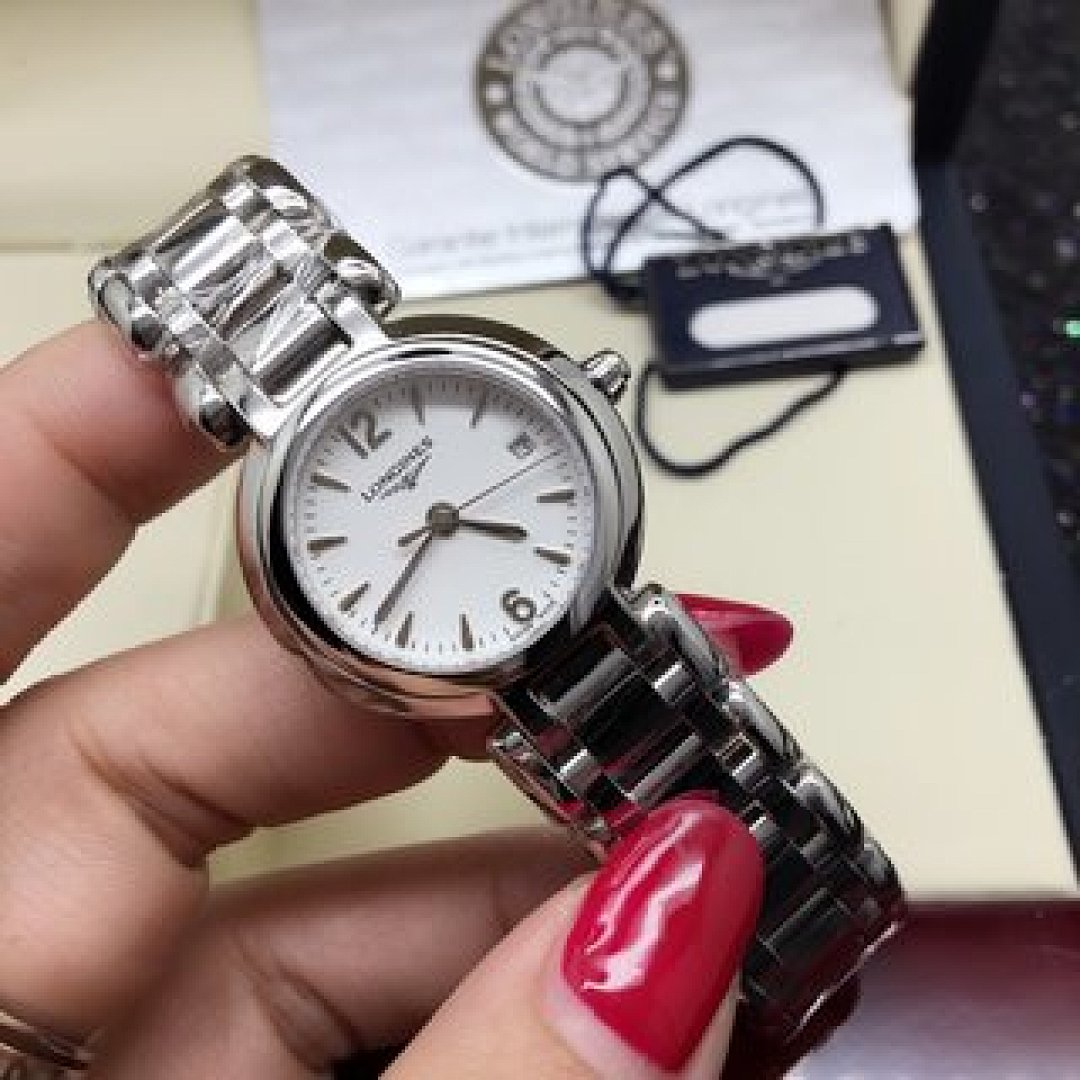 Chanel Longines, photo 1