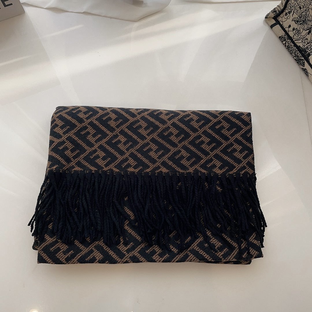 Other Fendi - Image 116
