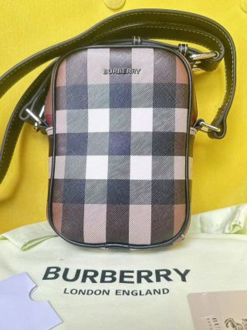 Other Burberry - Image 2